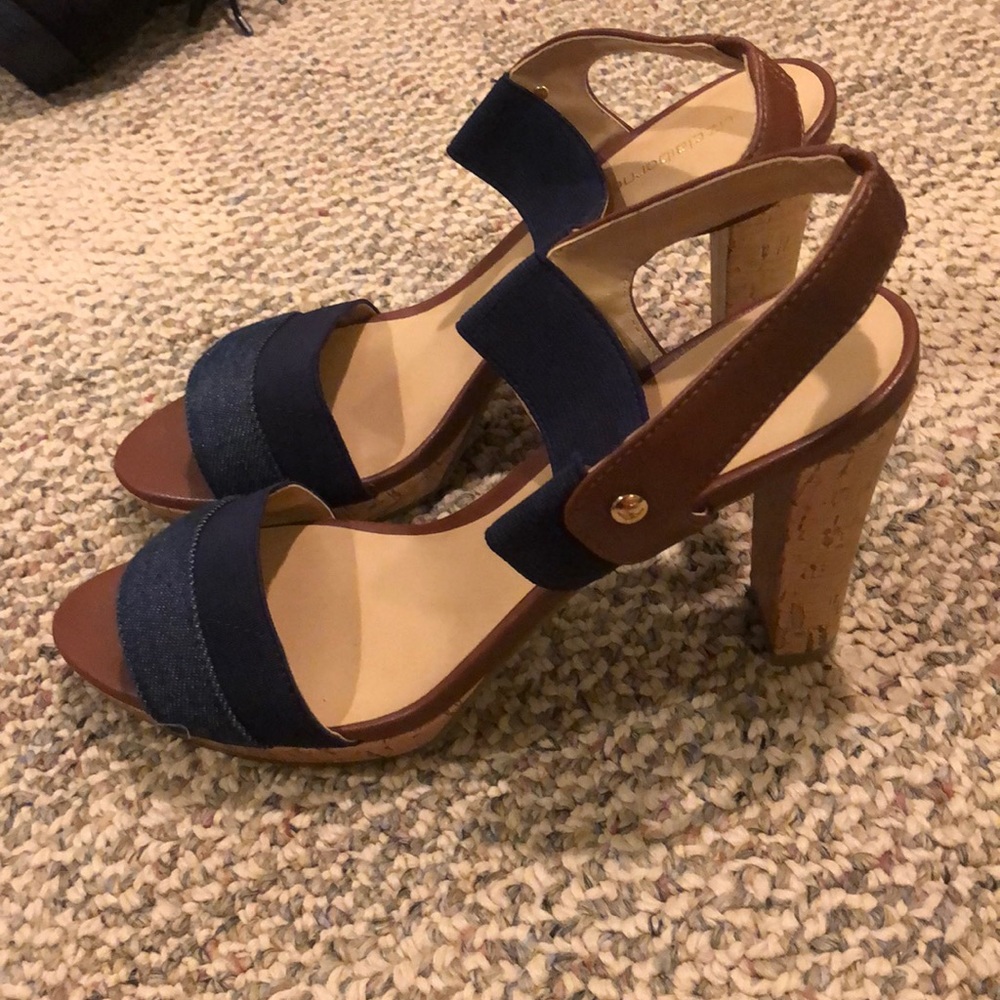 Sandals - Picture 2 of 3